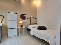 Lakeview Estate (D20), Apartment #625778091